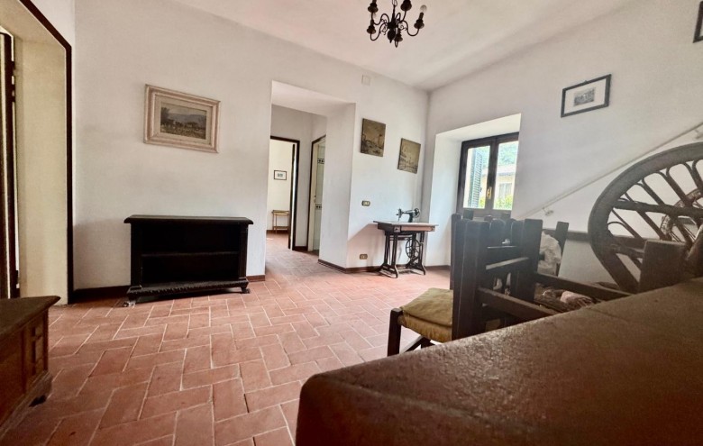 Bifamiliare in vendita a Montignoso