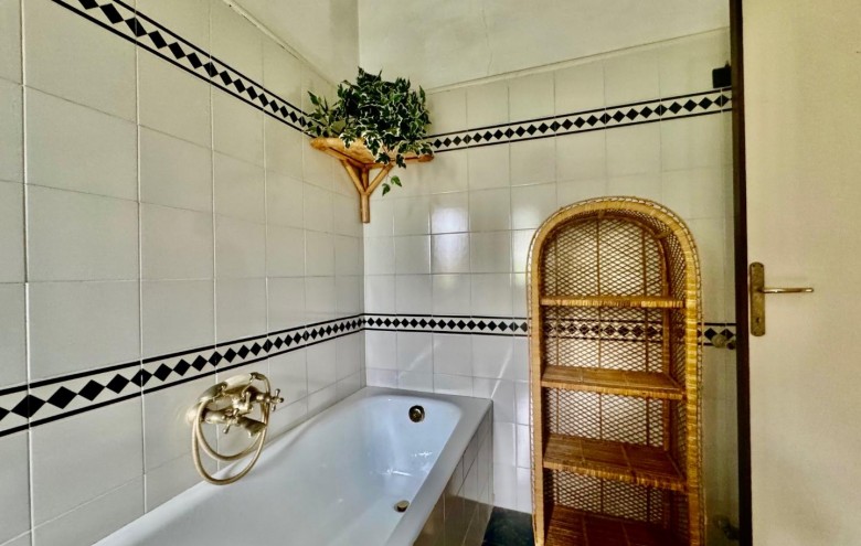 Bifamiliare in vendita a Montignoso