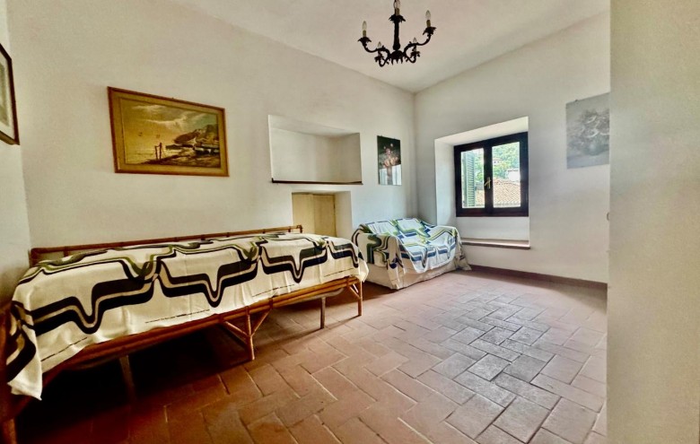 Bifamiliare in vendita a Montignoso