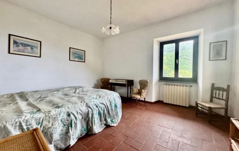 Bifamiliare in vendita a Montignoso