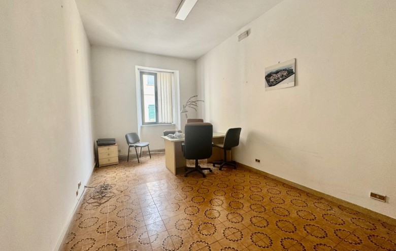 Appartamento in vendita a Massa