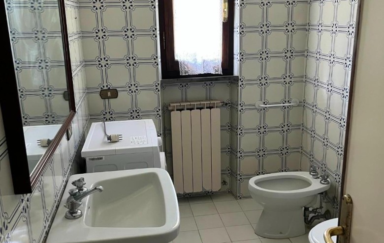 Casa semi indipendente in vendita a Montignoso