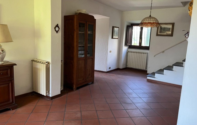 Casa semi indipendente in vendita a Montignoso