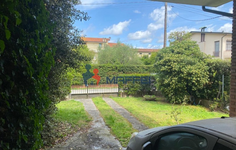Villa singola in vendita a Viareggio