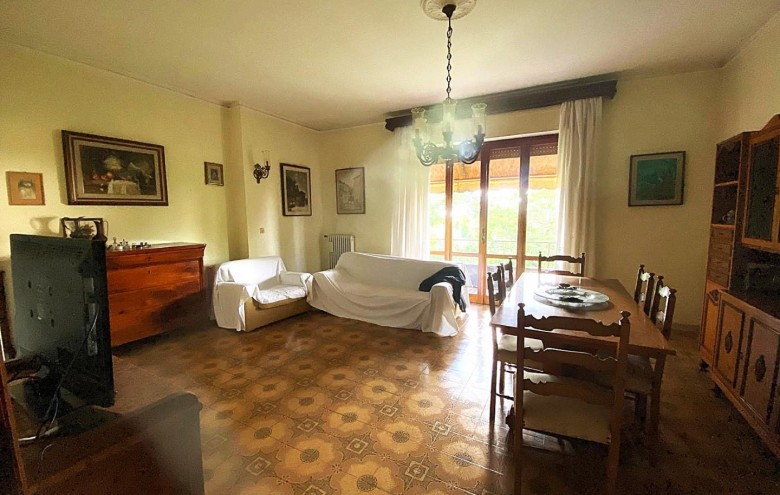 Villa singola in vendita a Massa