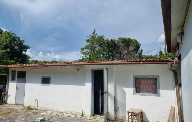 Villa singola in vendita a Massa