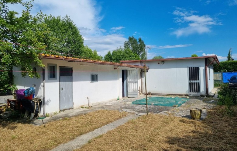 Villa singola in vendita a Massa