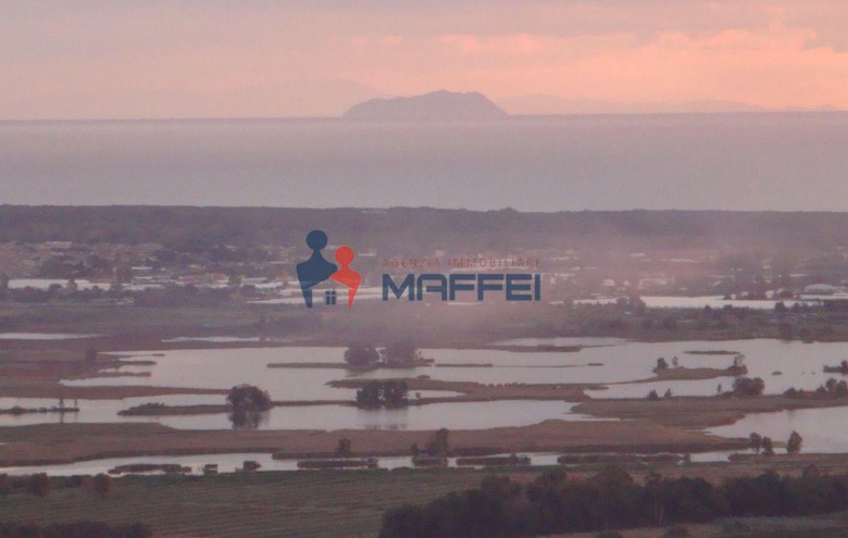 Rustico in vendita a Massarosa