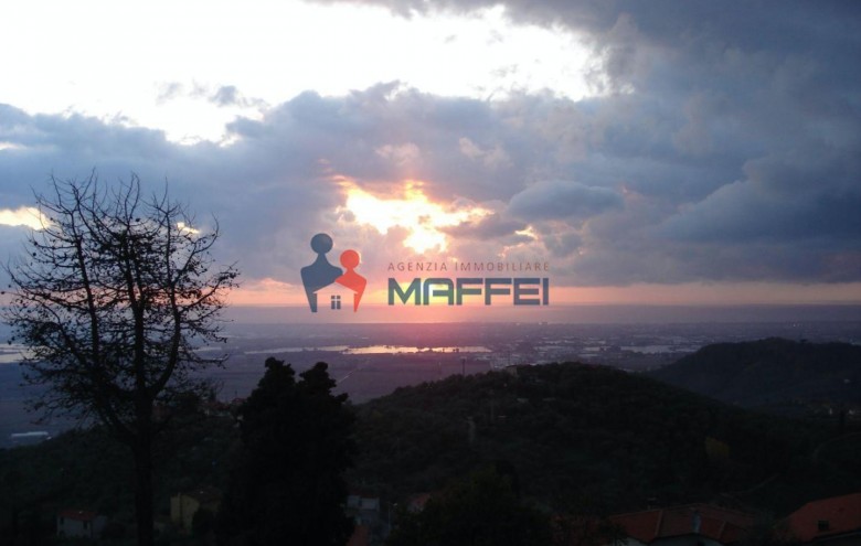 Rustico in vendita a Massarosa