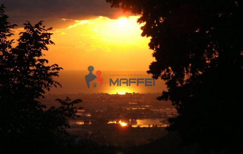 Rustico in vendita a Massarosa