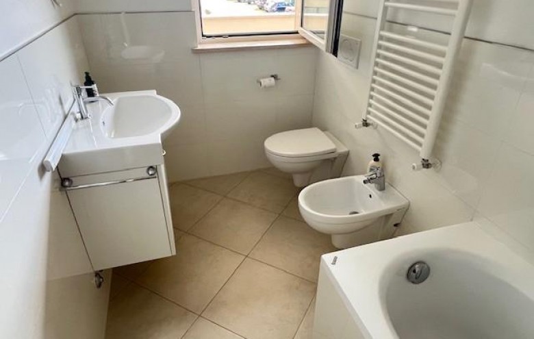 Appartamento in vendita a Massa