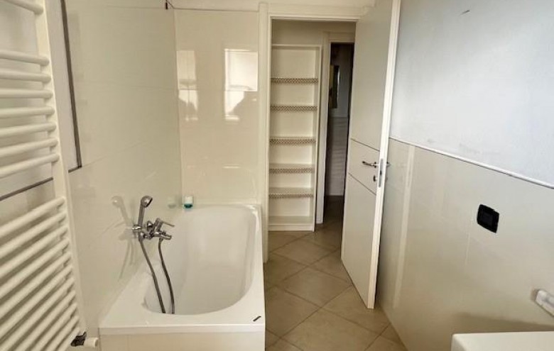 Appartamento in vendita a Massa