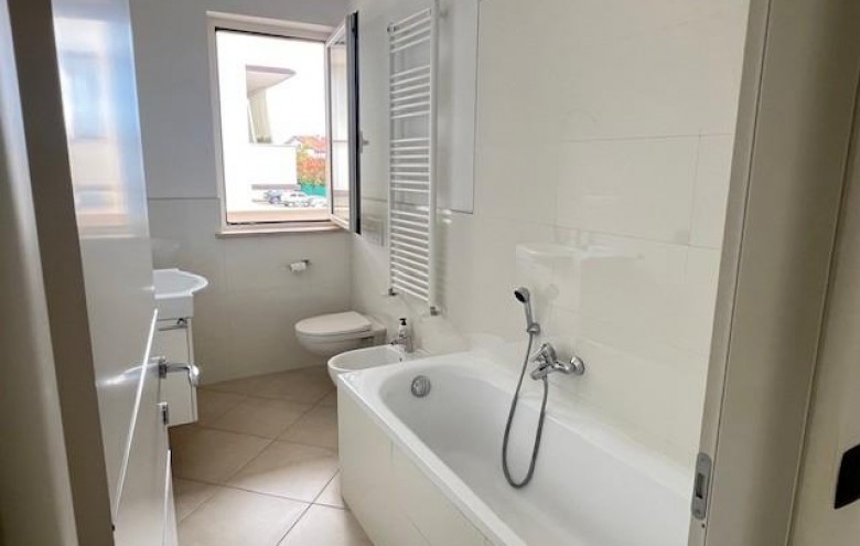 Appartamento in vendita a Massa