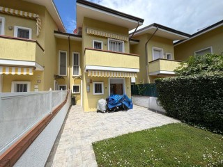 Villetta a schiera in vendita a Ronchi