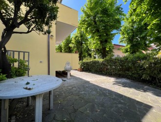 Appartamento in vendita a Marina di Massa