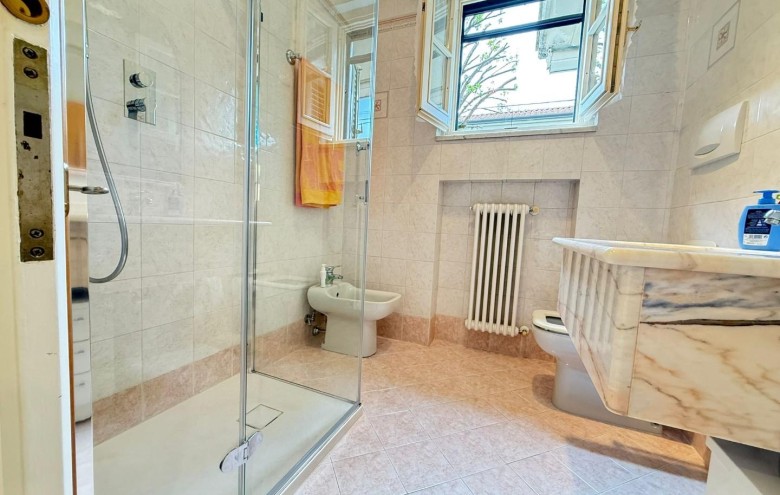 Appartamento in vendita a Massa