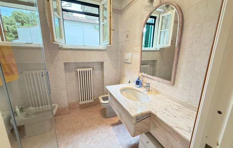 Appartamento in vendita a Massa