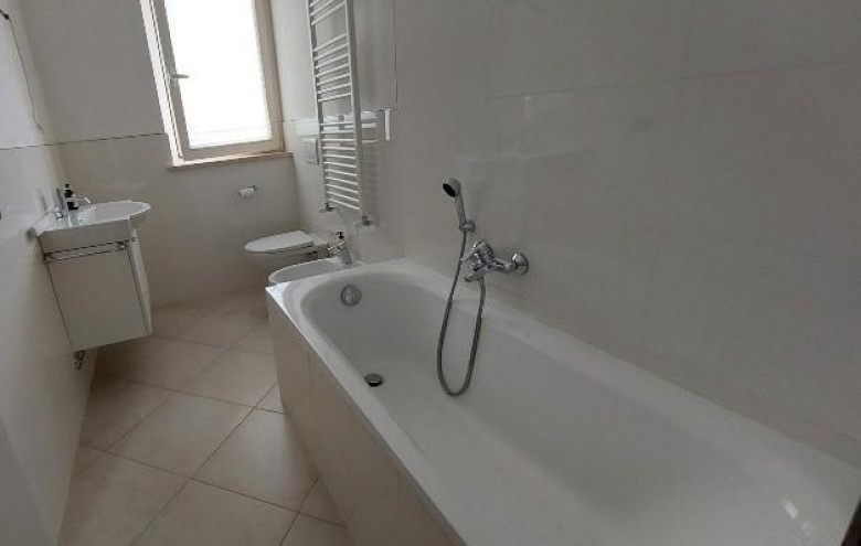 Appartamento in vendita a Massa