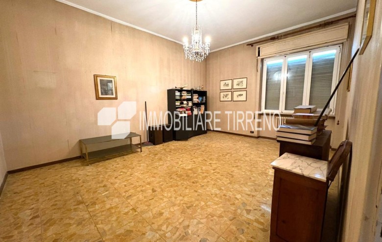 Appartamento in vendita a Massa