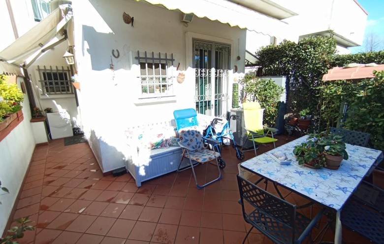 Villetta a schiera in vendita a Massa