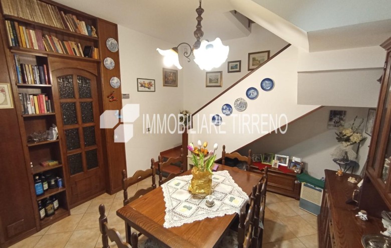 Villetta a schiera in vendita a Massa