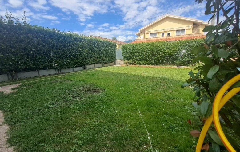Appartamento in vendita a Massa