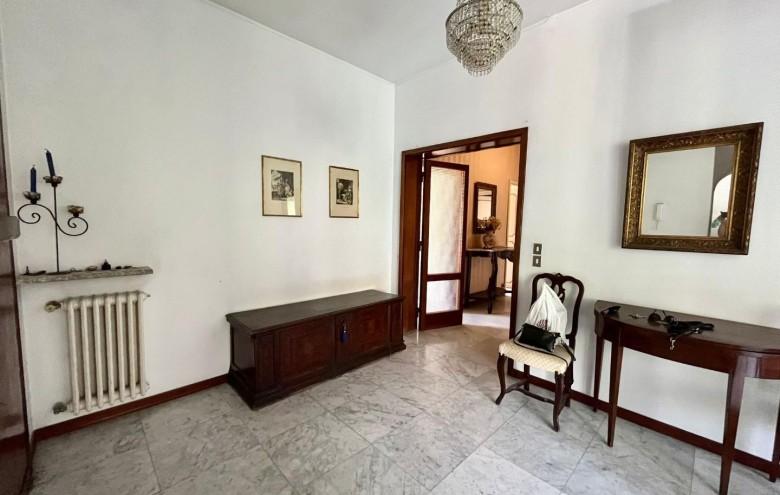 Appartamento in vendita a Massa