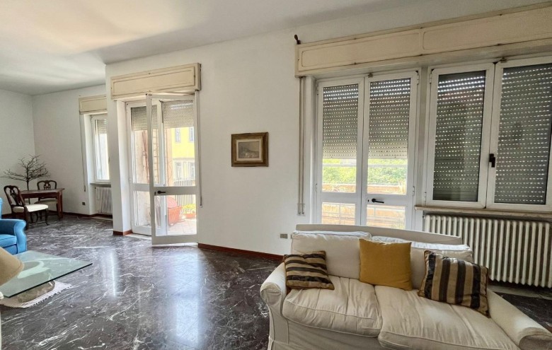 Appartamento in vendita a Massa