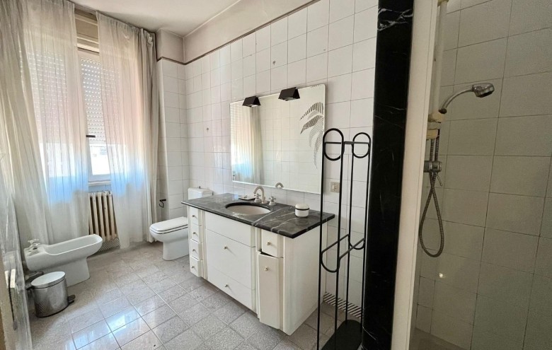 Appartamento in vendita a Massa