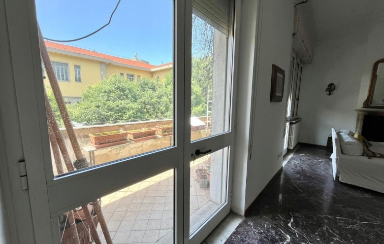 Appartamento in vendita a Massa