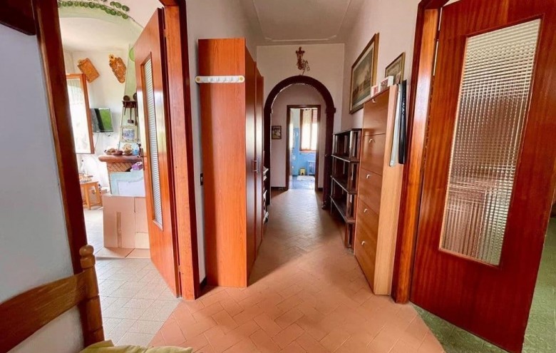 Bifamiliare in vendita a Massa