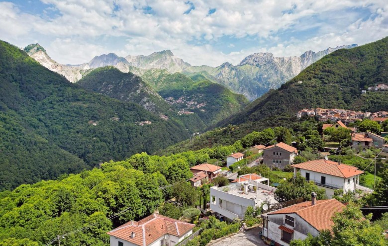 Villa singola in vendita a Massa