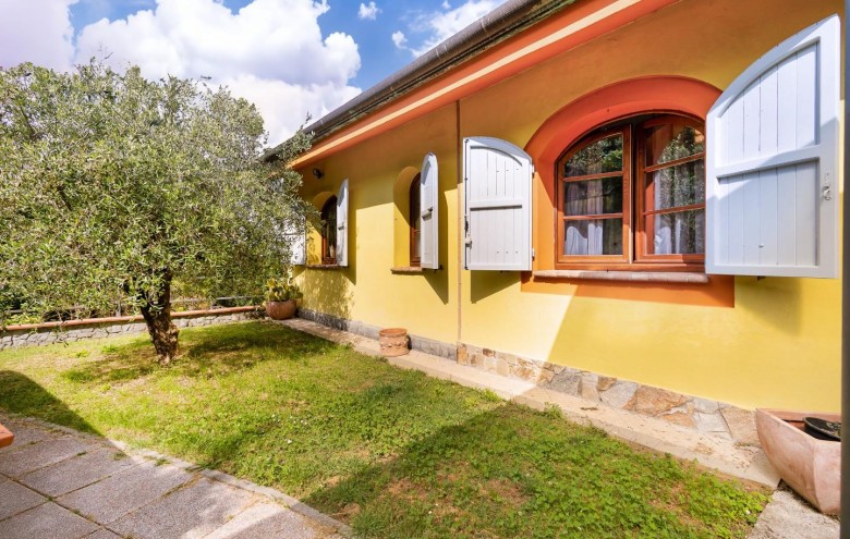 Villa singola in vendita a Massa