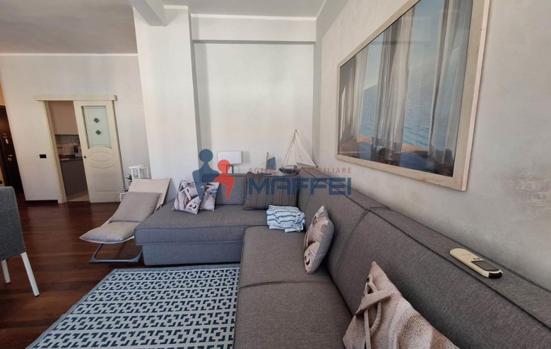 Appartamento in vendita a Viareggio