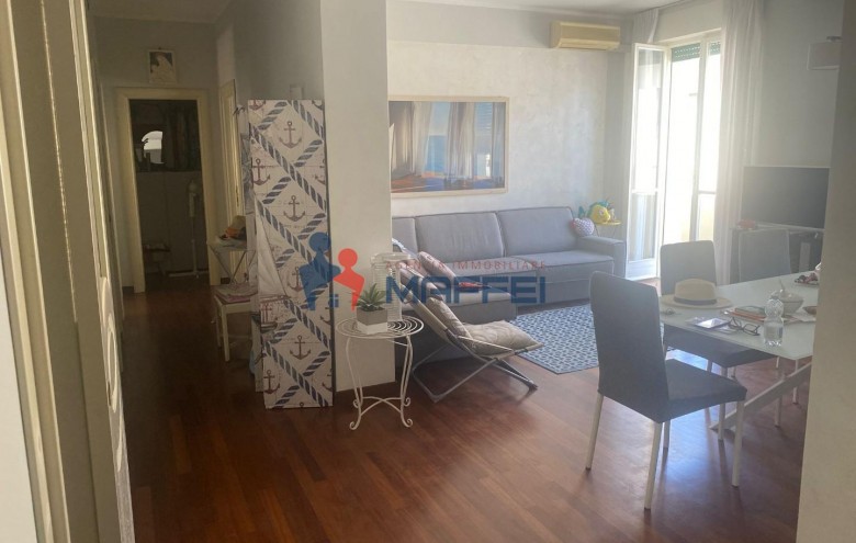 Appartamento in vendita a Viareggio