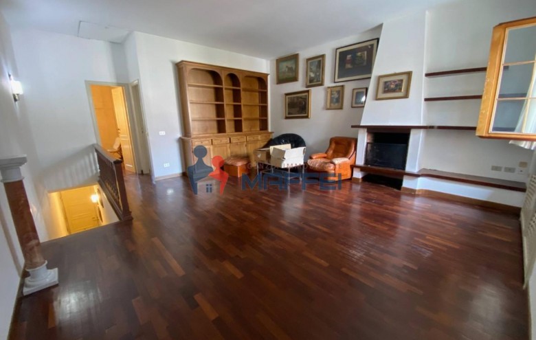 Appartamento in vendita a Viareggio