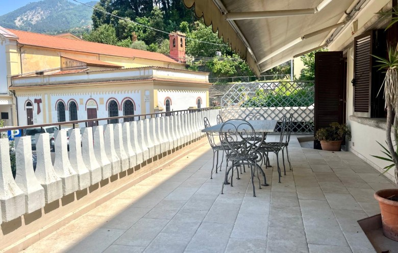 Appartamento in vendita a Massa