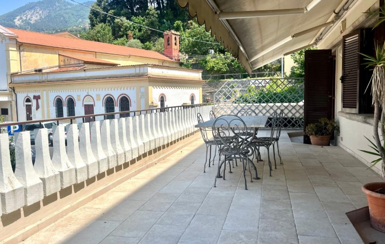 Appartamento in vendita a Massa