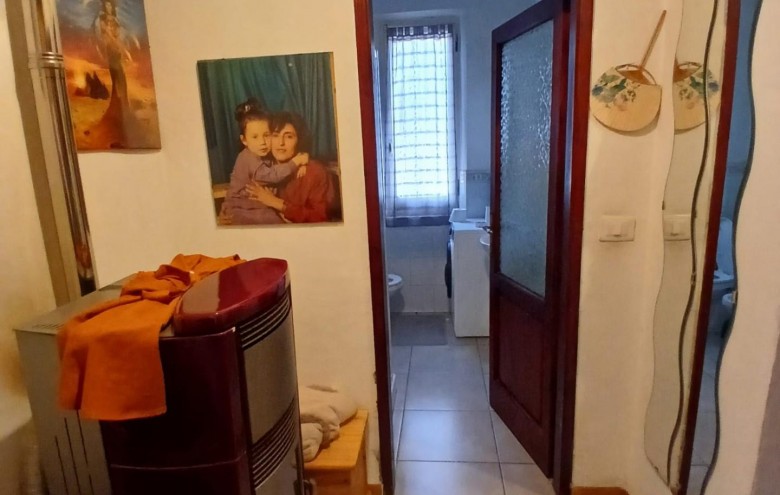 Porzione di casa in vendita a Massa