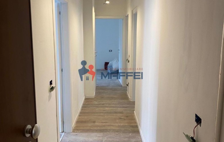 Attività Commerciale in vendita a Viareggio