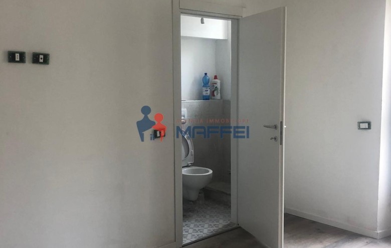 Attività Commerciale in vendita a Viareggio