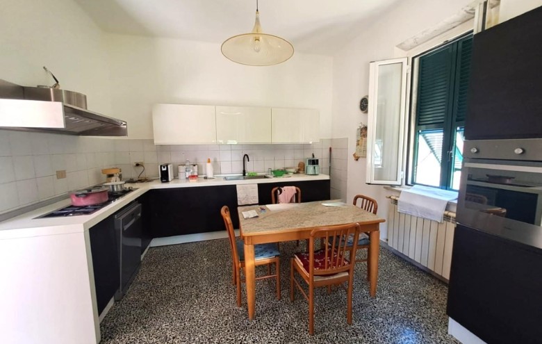 Villa singola in vendita a Massa