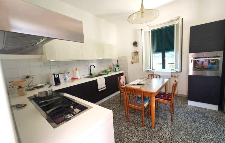 Villa singola in vendita a Massa