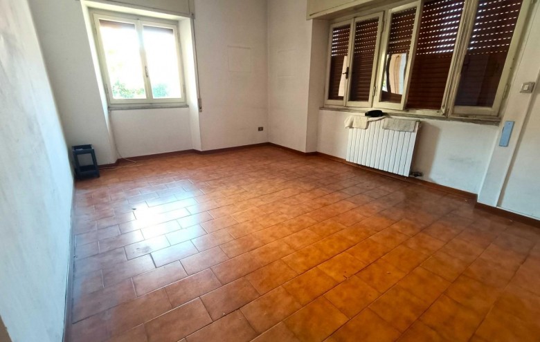 Appartamento in vendita a Massa