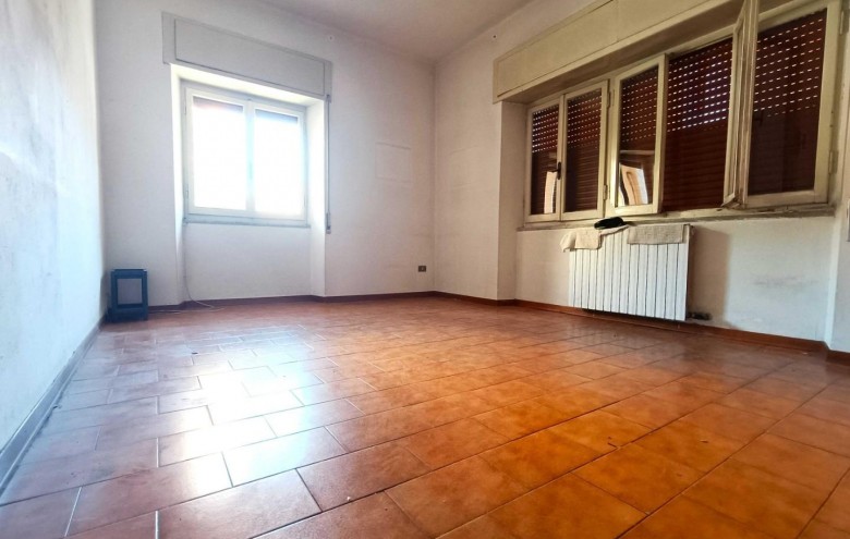 Appartamento in vendita a Massa