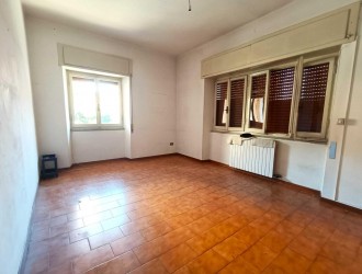 Appartamento in vendita a Massa
