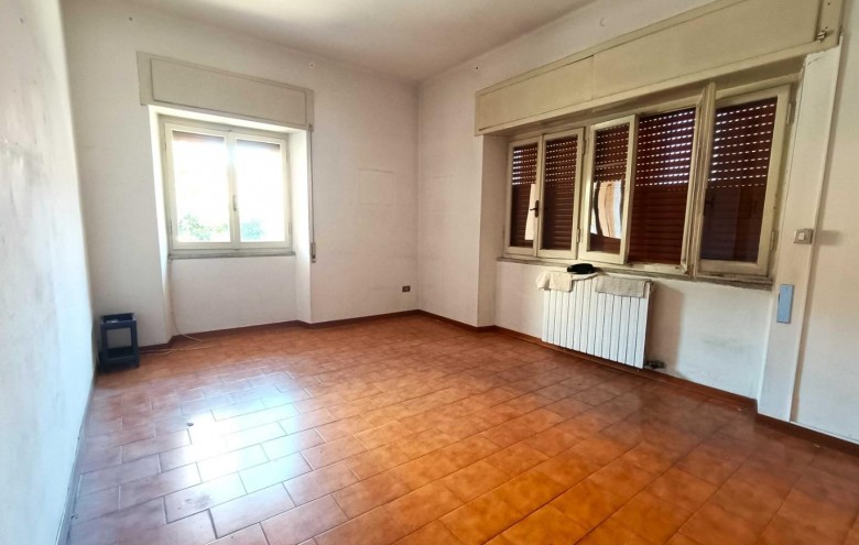 Appartamento in vendita a Massa