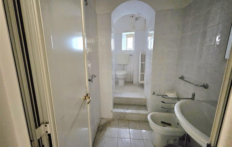 Appartamento in vendita a Massa