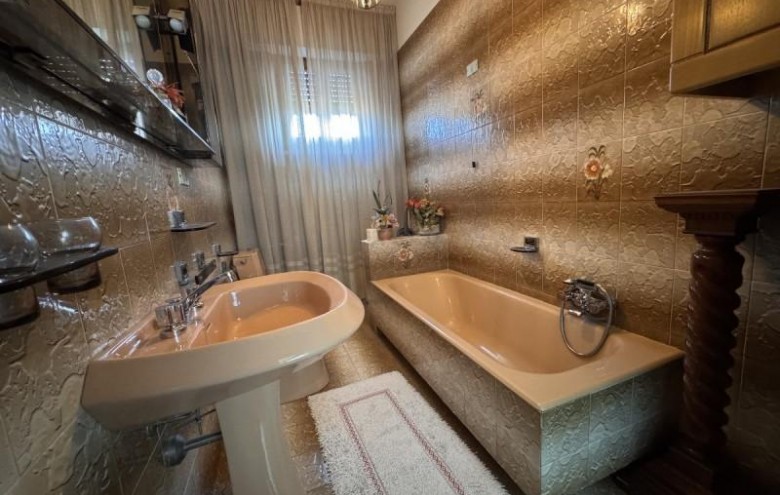 Villa singola in vendita a Massa