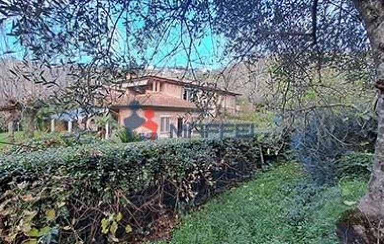 Villa singola in vendita a Massarosa